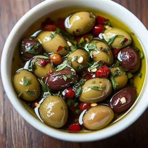 Olives Marinées
